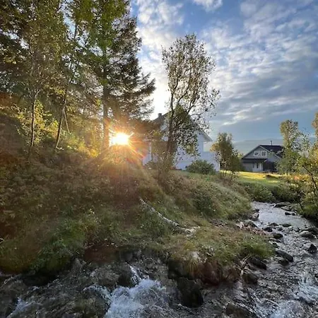 Lejlighed Hybelleilighet I Flott Endegate *